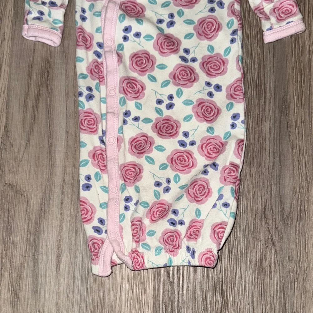 Adorable Baby Gowns Set - Pink, Blue, and Floral - Picture 7 of 11